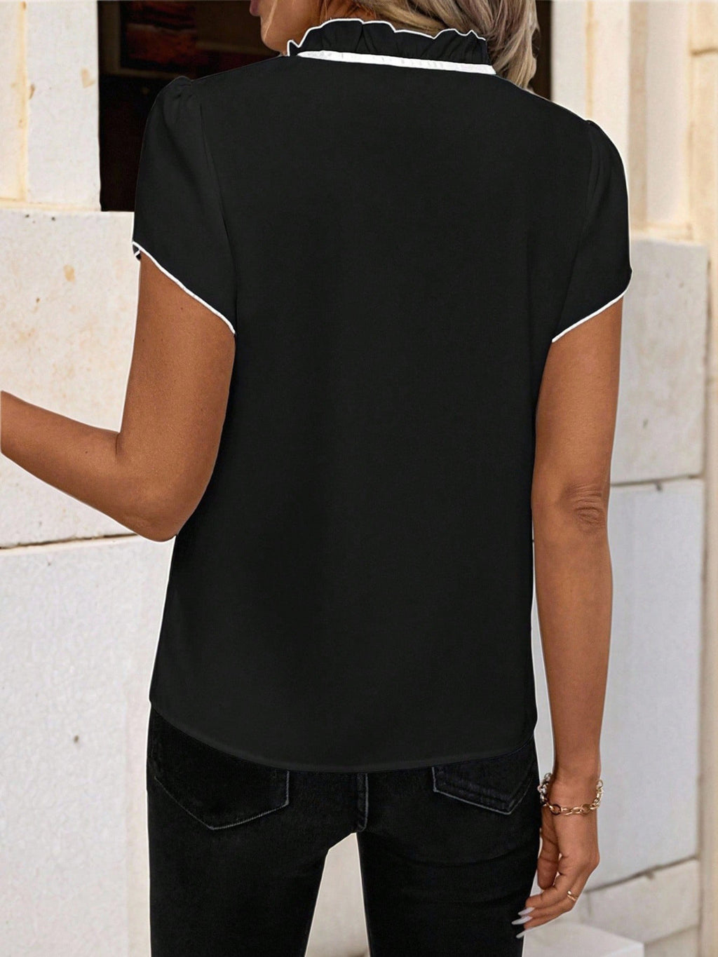 b3dc773d9bd34a0983a13b53d5a90995-Max