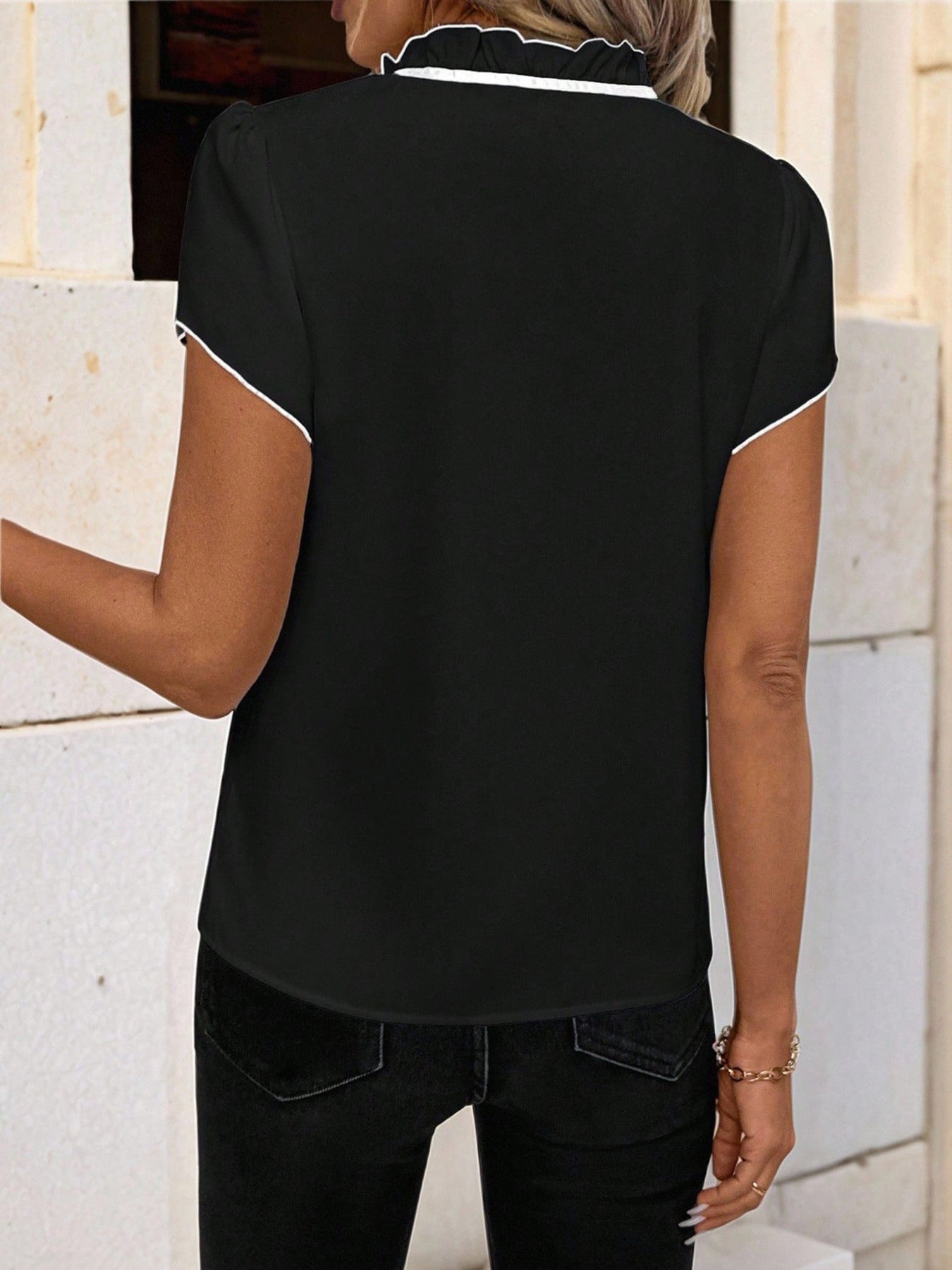 b3dc773d9bd34a0983a13b53d5a90995-Max